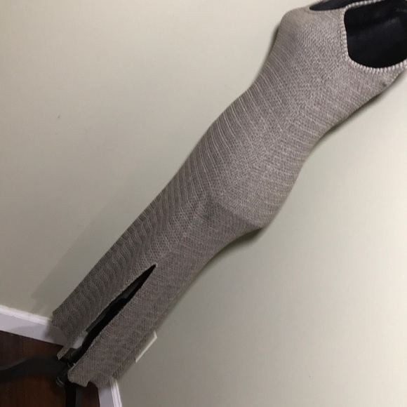 Dress - Picture 4 of 8